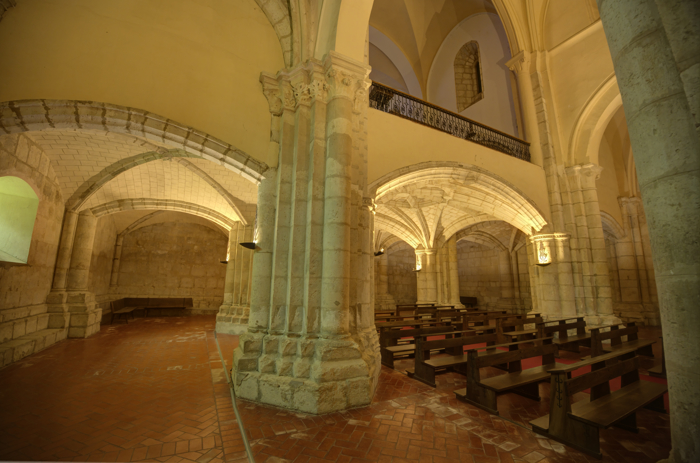 Tribuna y coro alto de la iglesia del monasterio de la Espina